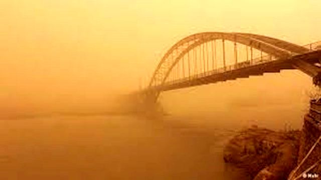 لزوم برگزاری نشست مشترک مجلس و دولت برای رسیدگی به پدیده گرد و غبار خوزستان