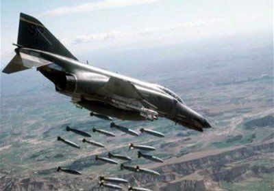 حملات ائتلاف آمریکا به اهداف نفتی داعش در رقه سوریه